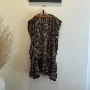 I love this skirt, perfect for the transition from summer to fall.🍂🍁